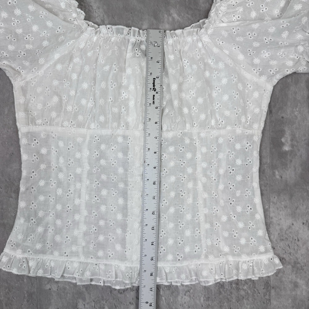Cowgirl Hardware Floral Eyelet Peasant Top Women's Small White Western Formal - Picture 6 of 7
